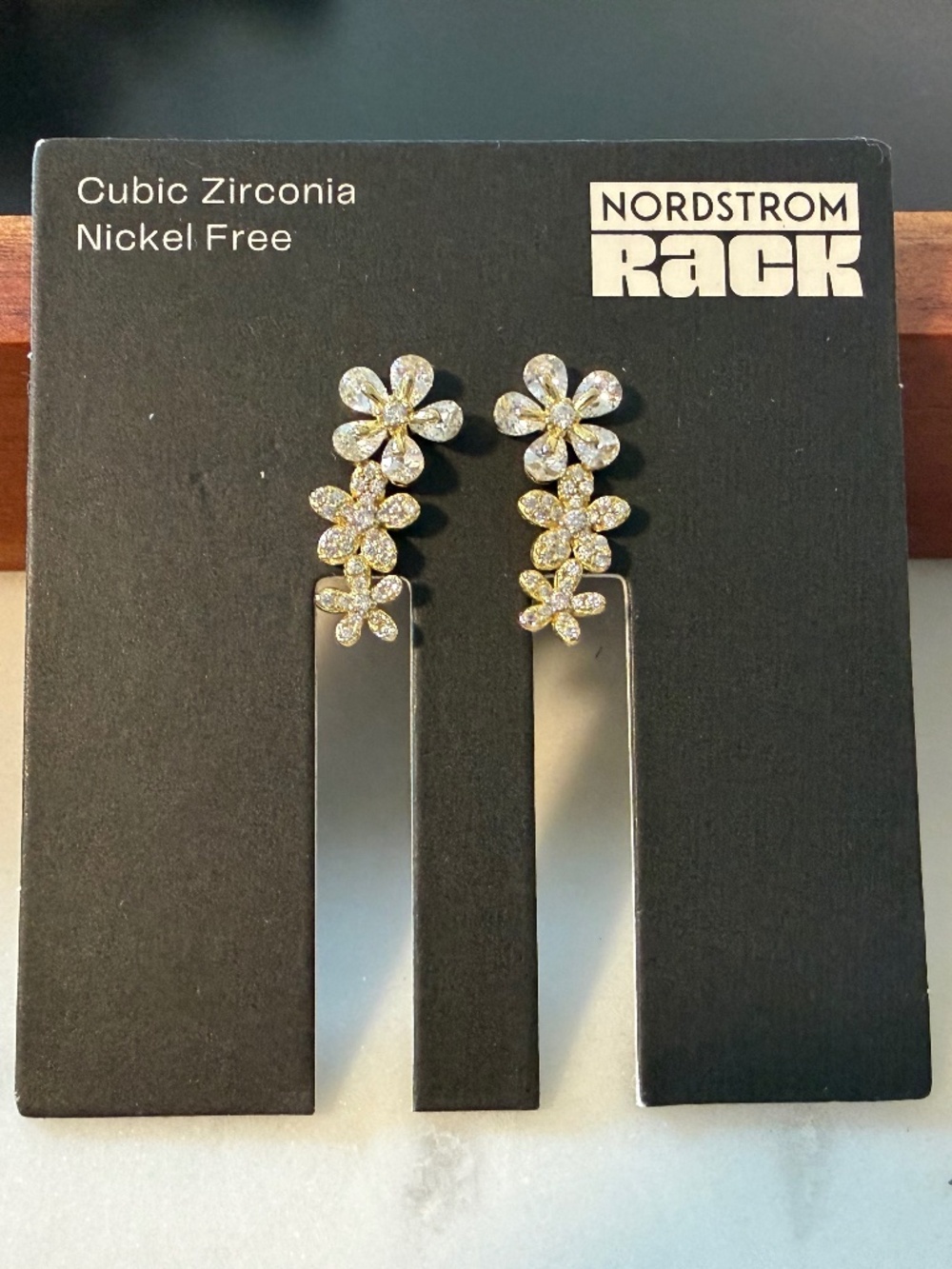 3 for $12: Nordstrom Rack gold flower earrings